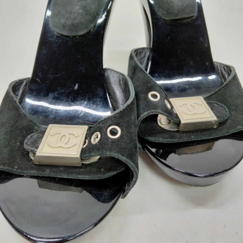 Chanel Sandals Women Black Suede - Picture 11 of 11